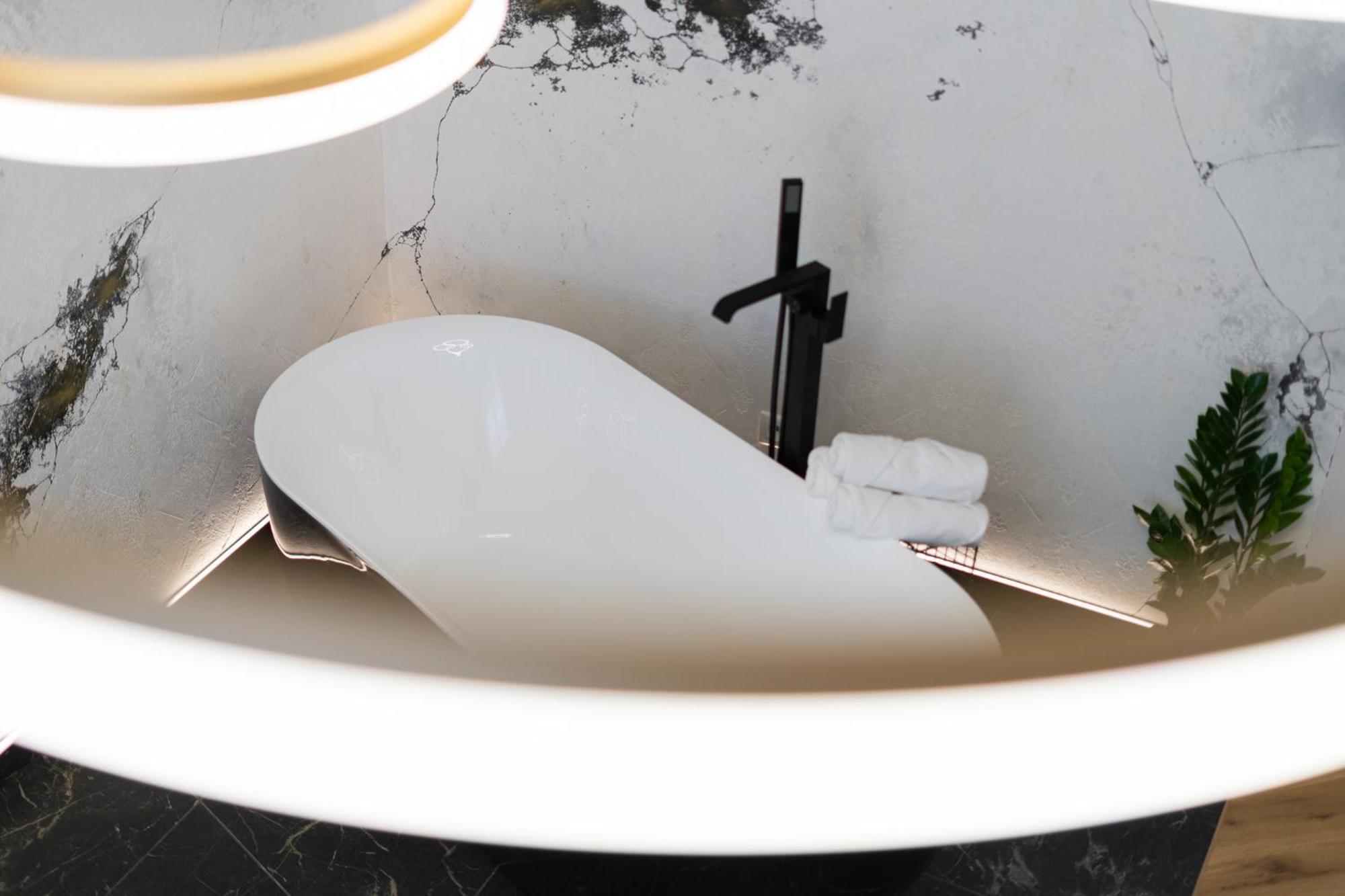 Spa Bedrooms With Sauna&Bath And Free Parking Cracovie Extérieur photo