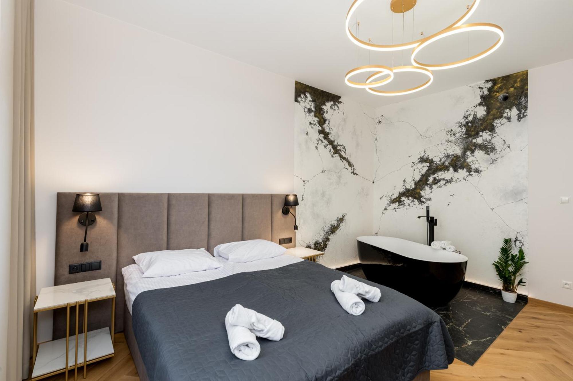 Spa Bedrooms With Sauna&Bath And Free Parking Cracovie Extérieur photo